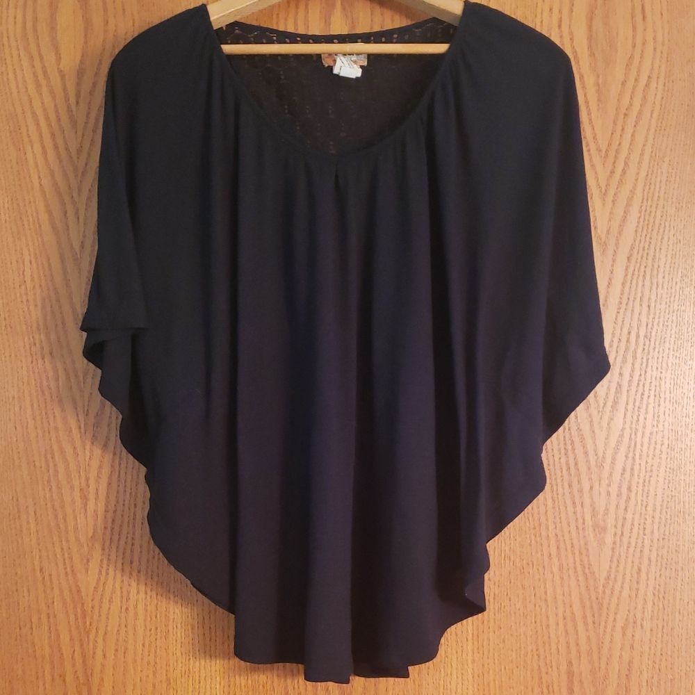 Mudd Black Bat Wing Flowy Top Sz XL